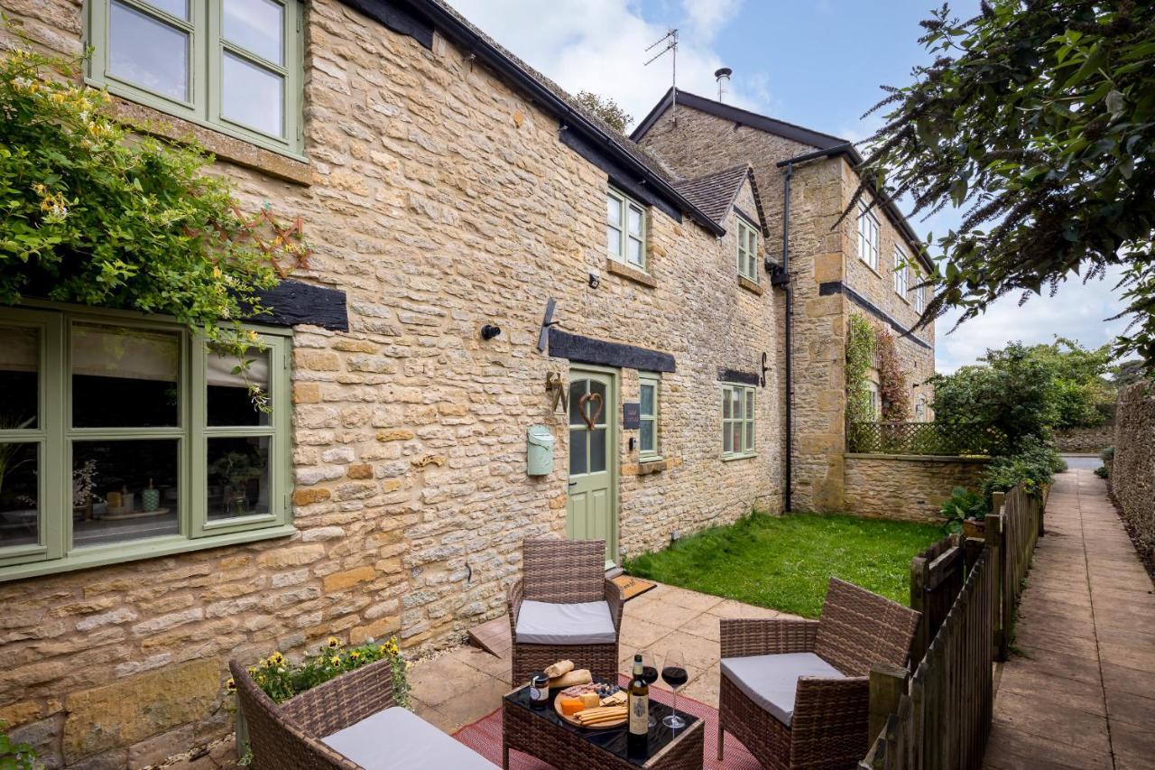 Stow On The Wold Scandi Chic Authentic Cottage Exterior foto